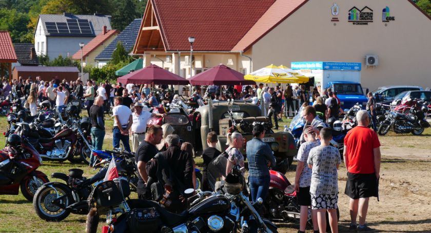 IMPREZY i FESTYNY, Najazd motocyklistów Czeszów tajemnica porucznika Borewicza - zdjęcie, fotografia