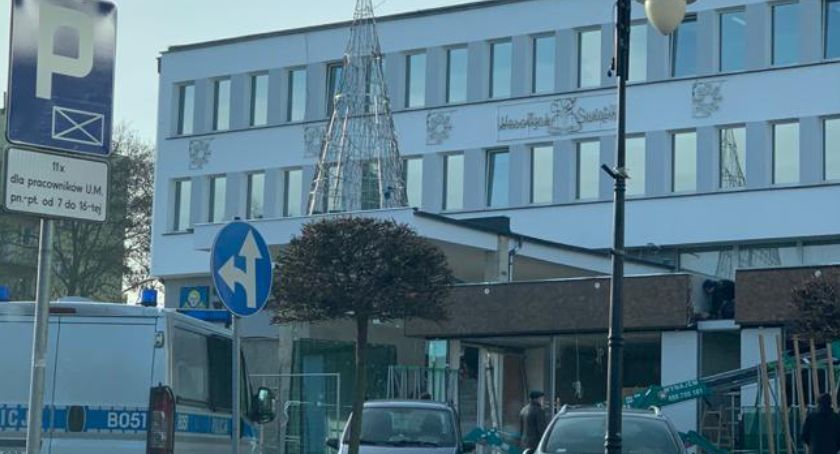 POZOSTAŁE ZDARZENIA, Niespodziewana wizyta policji - zdjęcie, fotografia