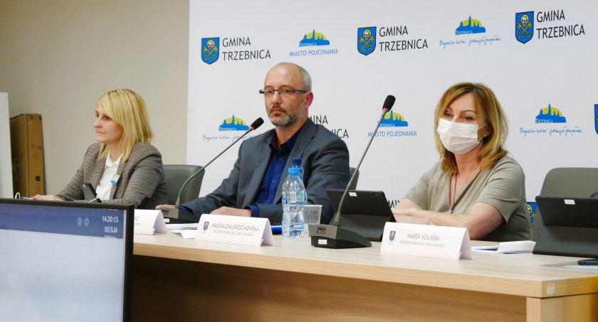 Z SAMORZĄDU, Przewodniczący Stanisz blokuje zwołanie sesji nadzwyczajnej - zdjęcie, fotografia