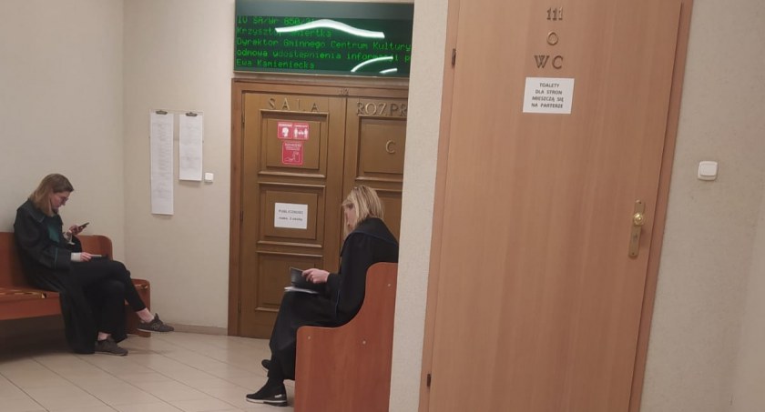 Z SĄDU, Dyrektorka przegrywa sądzie - zdjęcie, fotografia