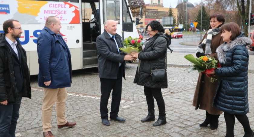 Anna Morawiecka podczas otwarcia tak zwanego Ciepłego Miejsca w Trzebnicy (fot. Archiwum)