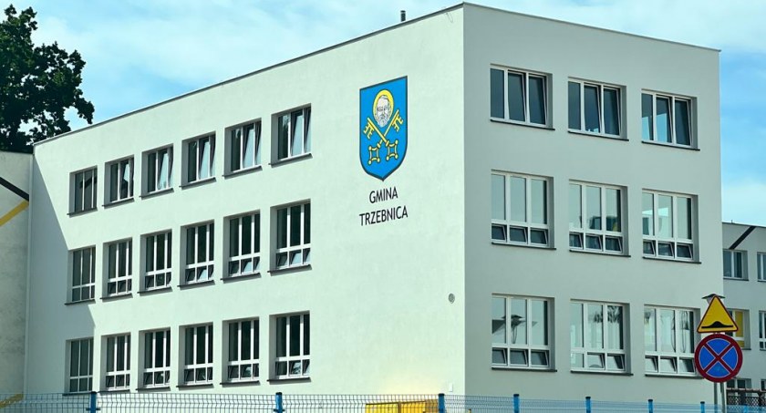 Rozbudowa Szkoły Podstawowej nr 2 w Trzebnicy wstrzymana