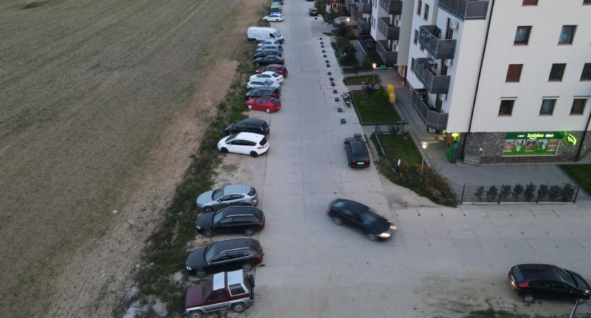 Trzebnica: Przebudowa ulicy Zielonego Dębu 