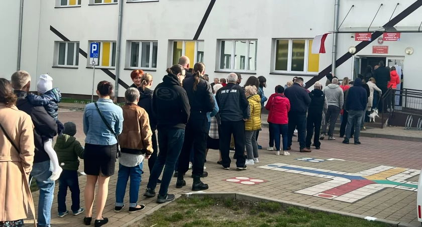 WYBORY, Wybory oczach członków komisji - zdjęcie, fotografia