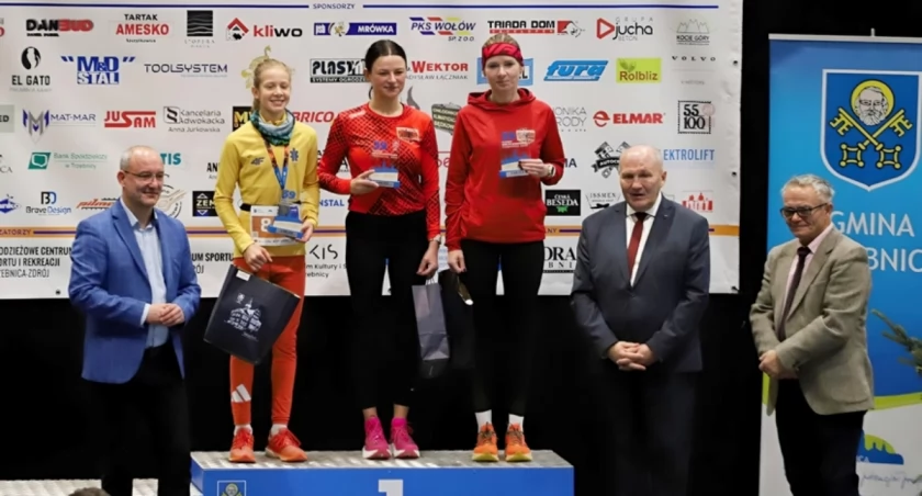 39. Uliczny Bieg Sylwestrowy Trzebnica 2023. Fot.: Marek Kurzydło