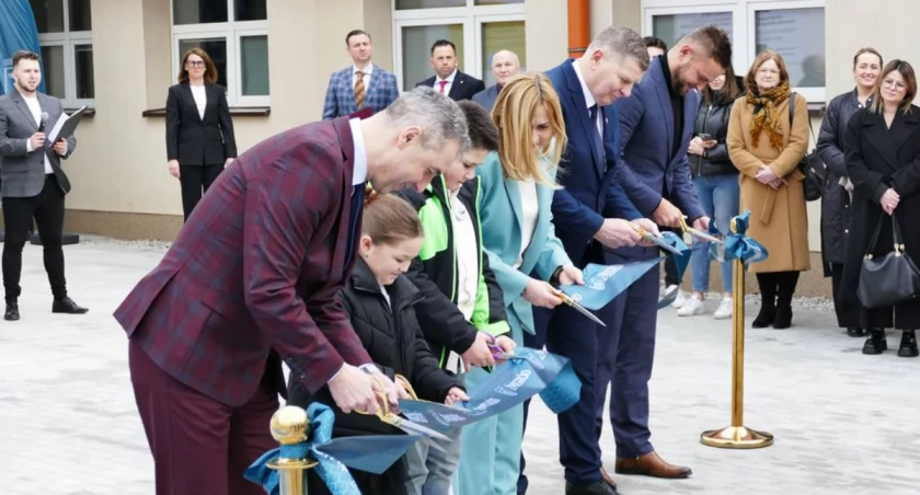 Żmigród: Otwarcie pływalni Dolnośląski Delfinek