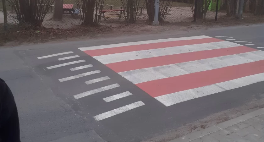 Ligot Piękna: przejście dla pieszych.