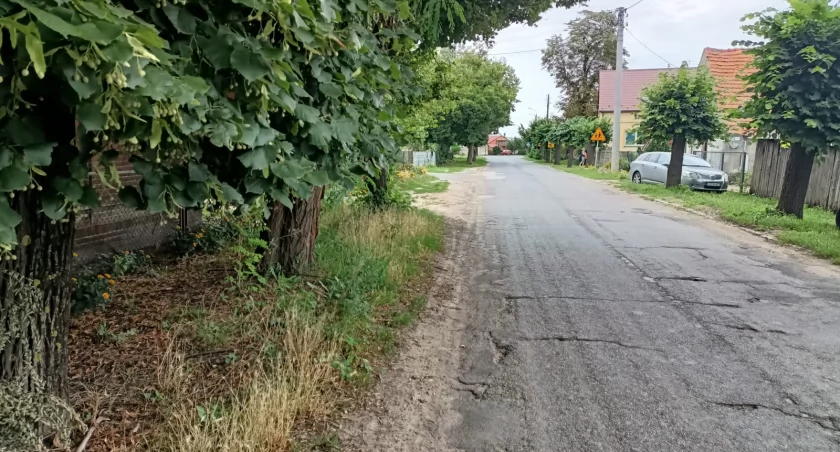 Niebezpieczna droga w Domanowicach