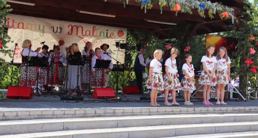 Na scenie  zespół gospodarzy – Malinianie