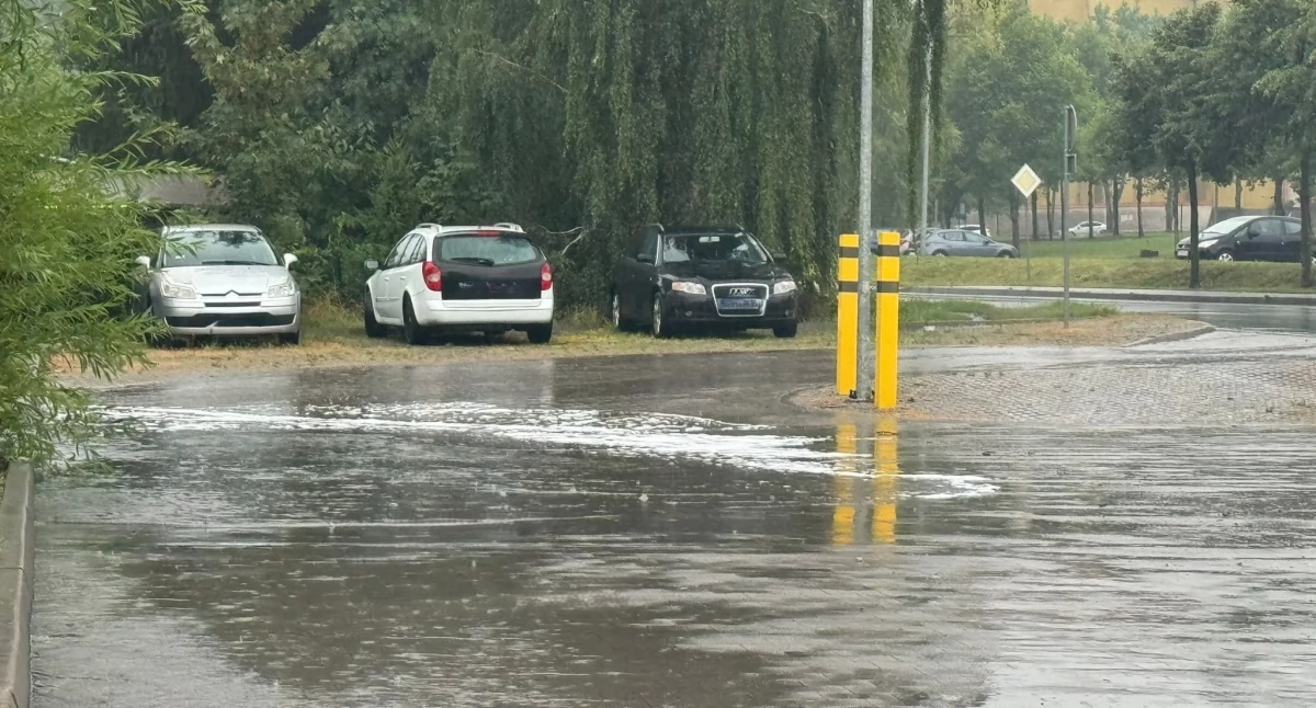 POZOSTAŁE ZDARZENIA, Trzebnica wodą - zdjęcie, fotografia