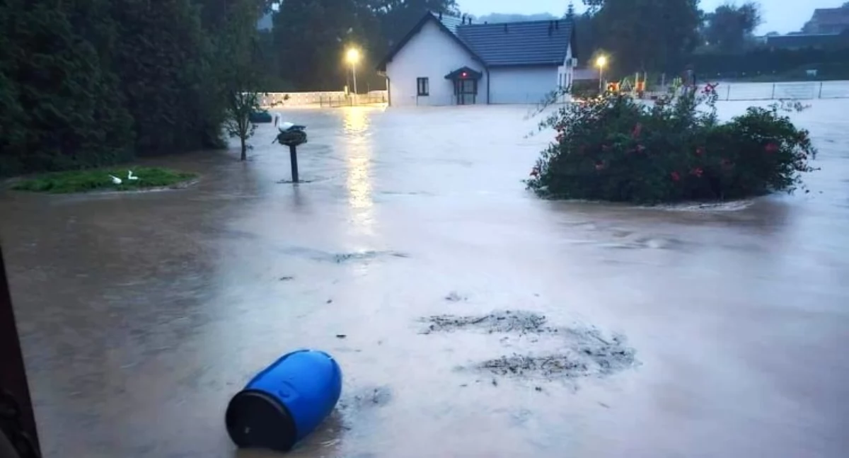 Ogródek czytelniczki i świetlica w Machnicach (fot.czytelniczka)