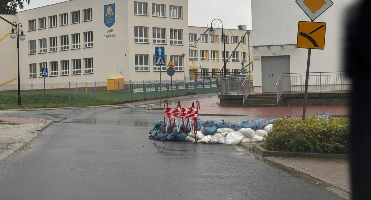 POZOSTAŁE ZDARZENIA, Straż pożarna interwencji podczas weekendu - zdjęcie, fotografia