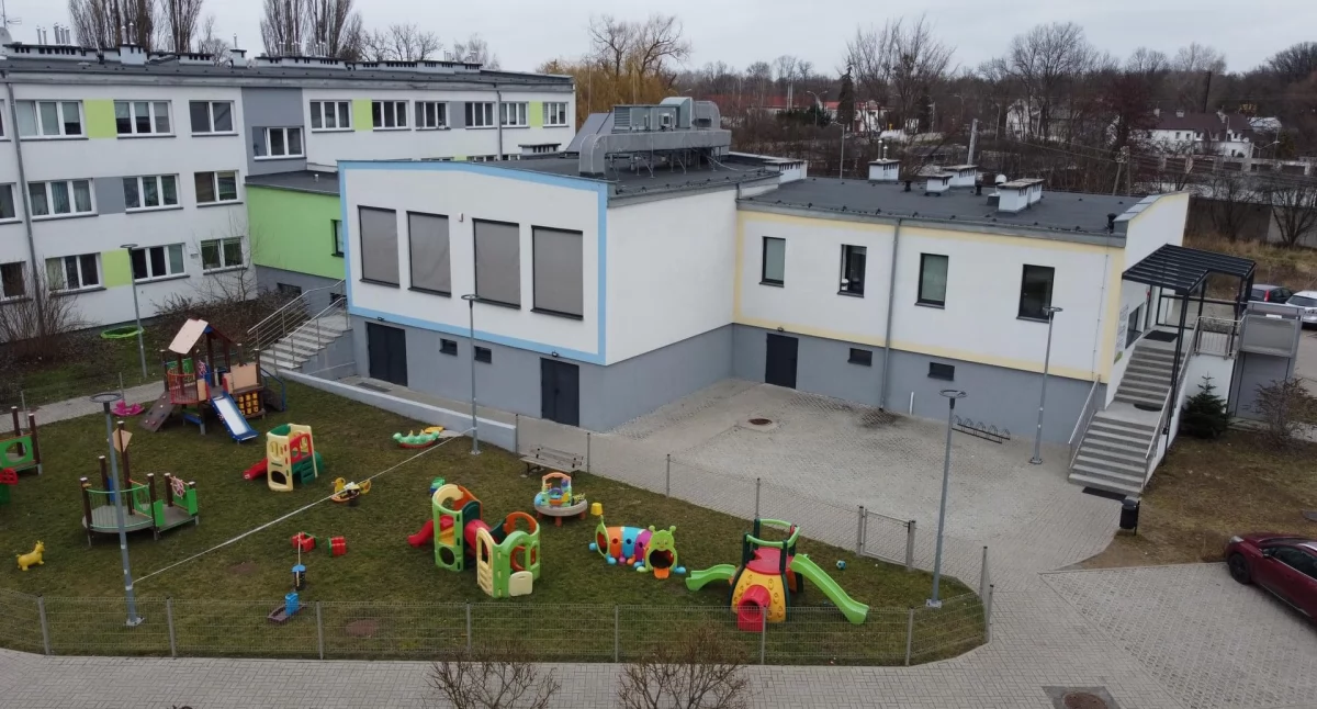 Z SAMORZĄDU, Bezpłatny pobyt dziecka żłobku - zdjęcie, fotografia