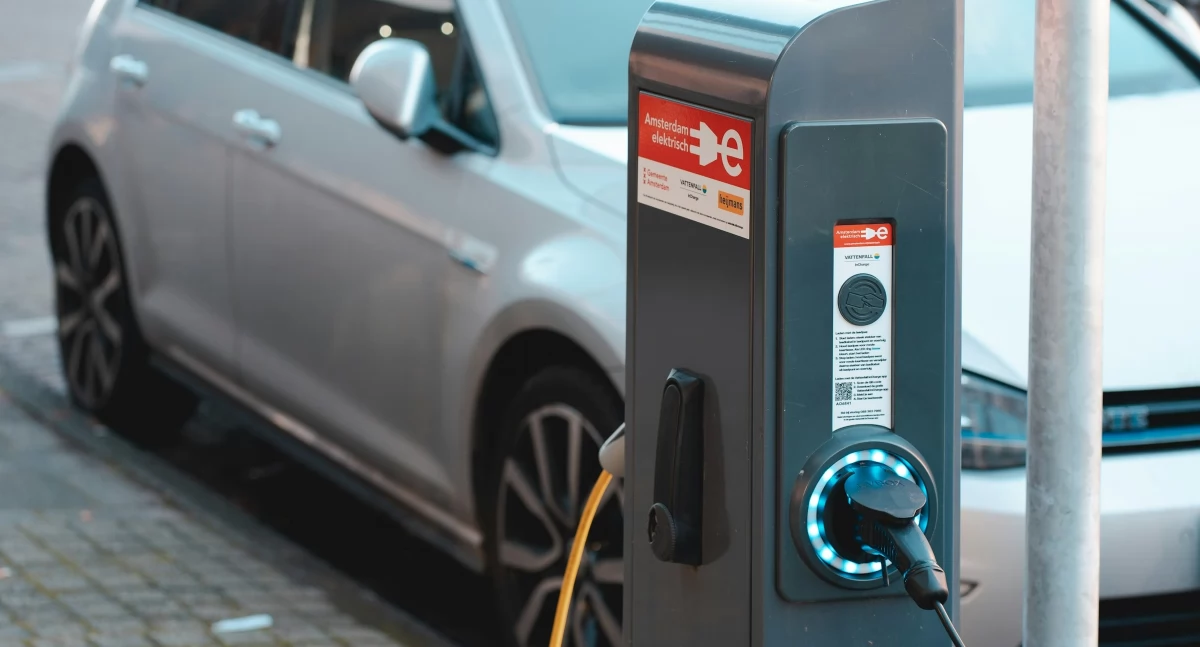 WARTO WIEDZIEĆ, Carporty magazyny energii elementy zrównoważonego stylu życia - zdjęcie, fotografia
