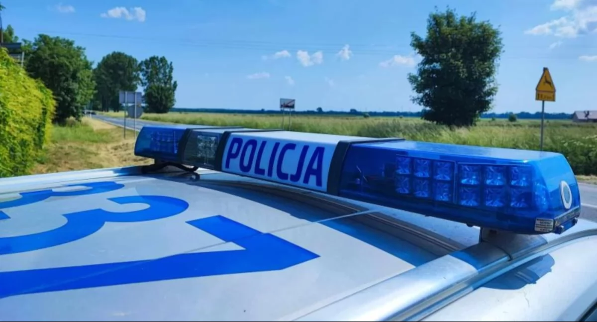 WYPADKI DROGOWE, Ciężarówka przewróciła drodze - zdjęcie, fotografia