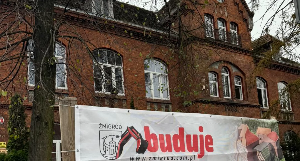 Na miejscu trwają prace rozbiórkowe