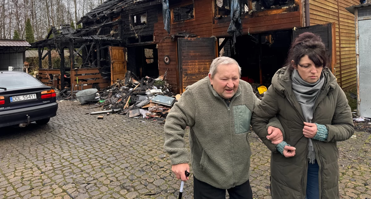 POŻARY, uratował życie! Zostały zgliszcza - zdjęcie, fotografia