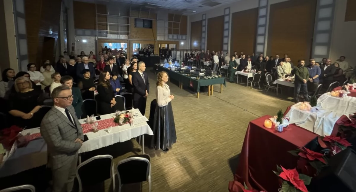 POMOC, Działają naszego dobra - zdjęcie, fotografia
