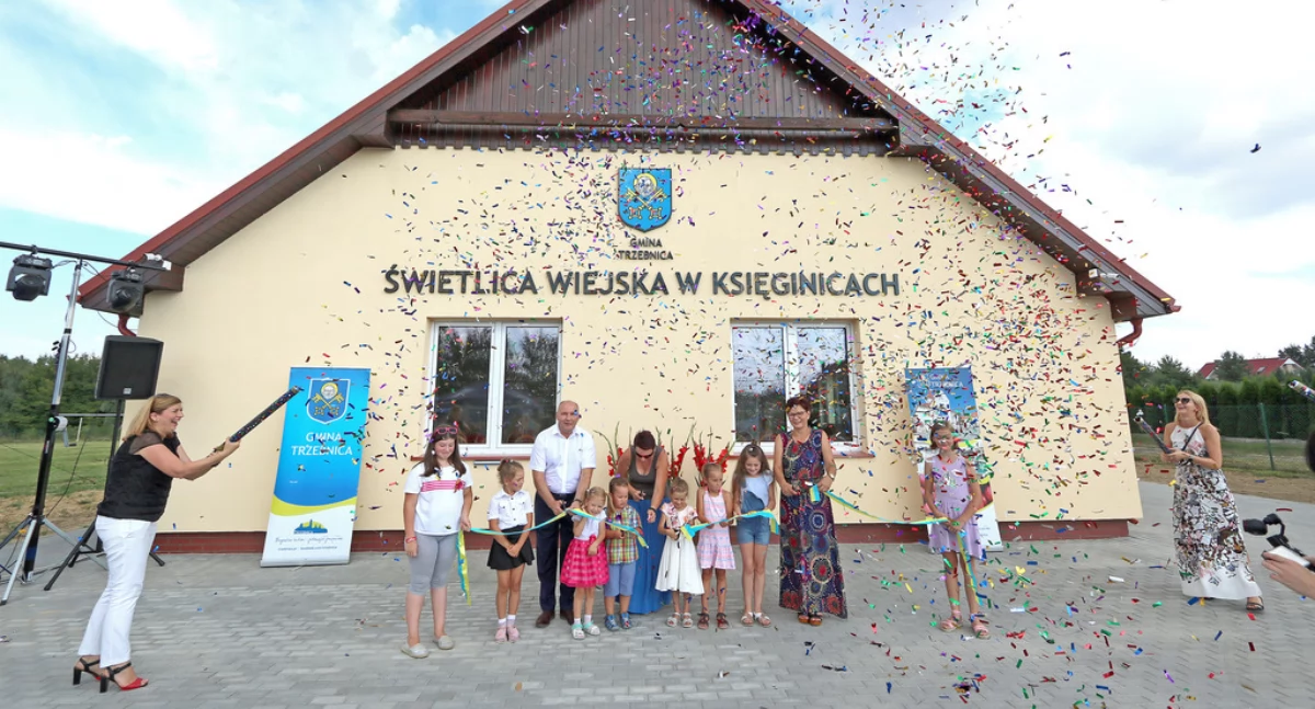 Gminne Kluby Dziecięce miały pomagać rodzicom wrócić do pracy. Burmistrz twierdzi, że nie ma dzieci, które mogłyby z nich korzystać i zarządził likwidację (fot. trzebnica.pl)