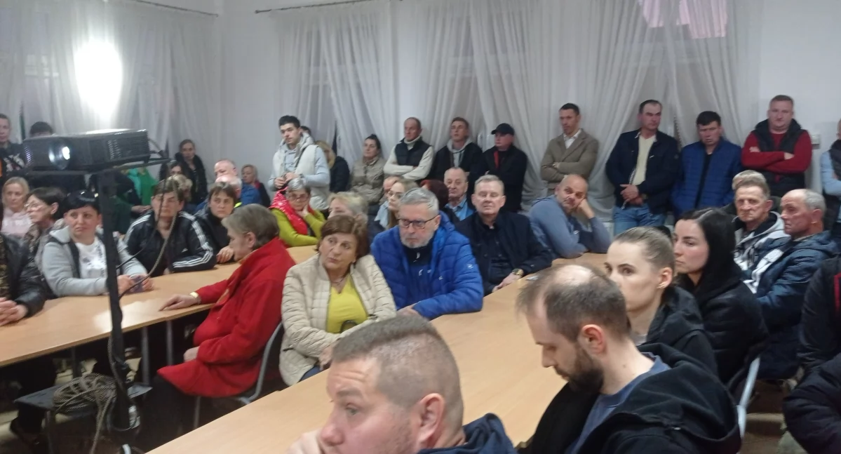 INWESTYCJE, chcą uciążliwych inwestycji burmistrz obiecuje odpowiedni zapis - zdjęcie, fotografia