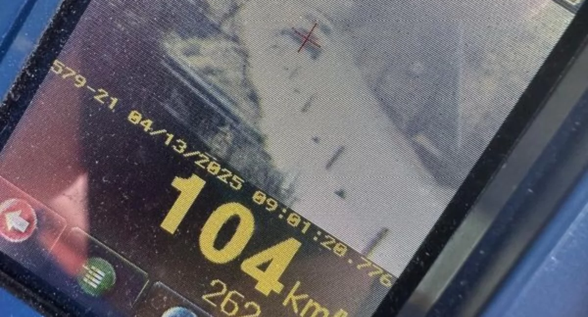 POZOSTAŁE ZDARZENIA, latka pędziła terenie zabudowanym straciła miesiące prawo jazdy - zdjęcie, fotografia