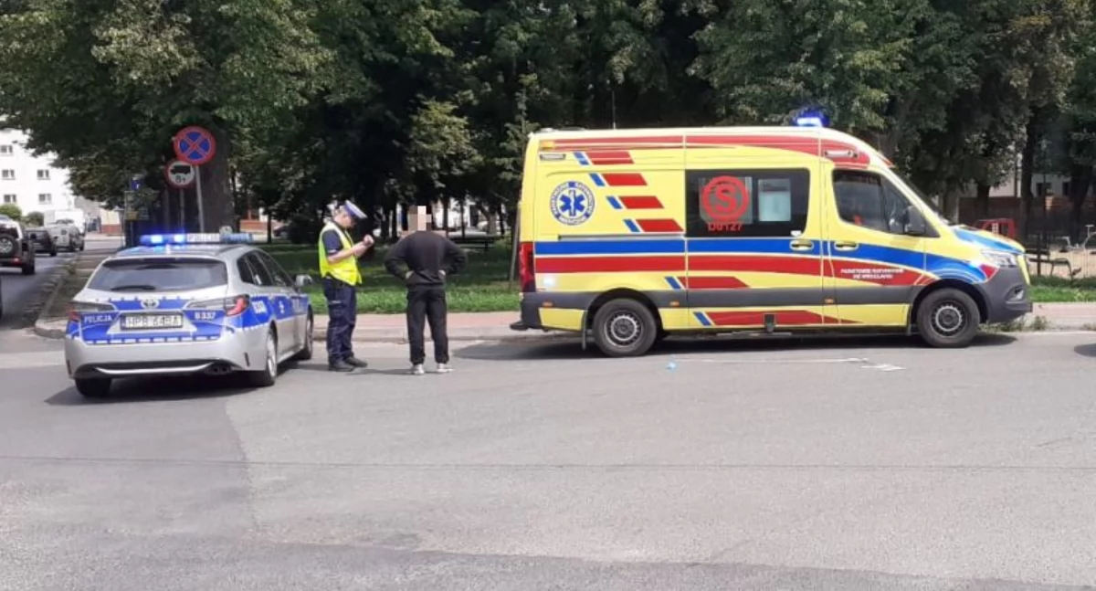WYPADKI DROGOWE, Potrącił kobietę przejściu Została zabrana szpitala - zdjęcie, fotografia