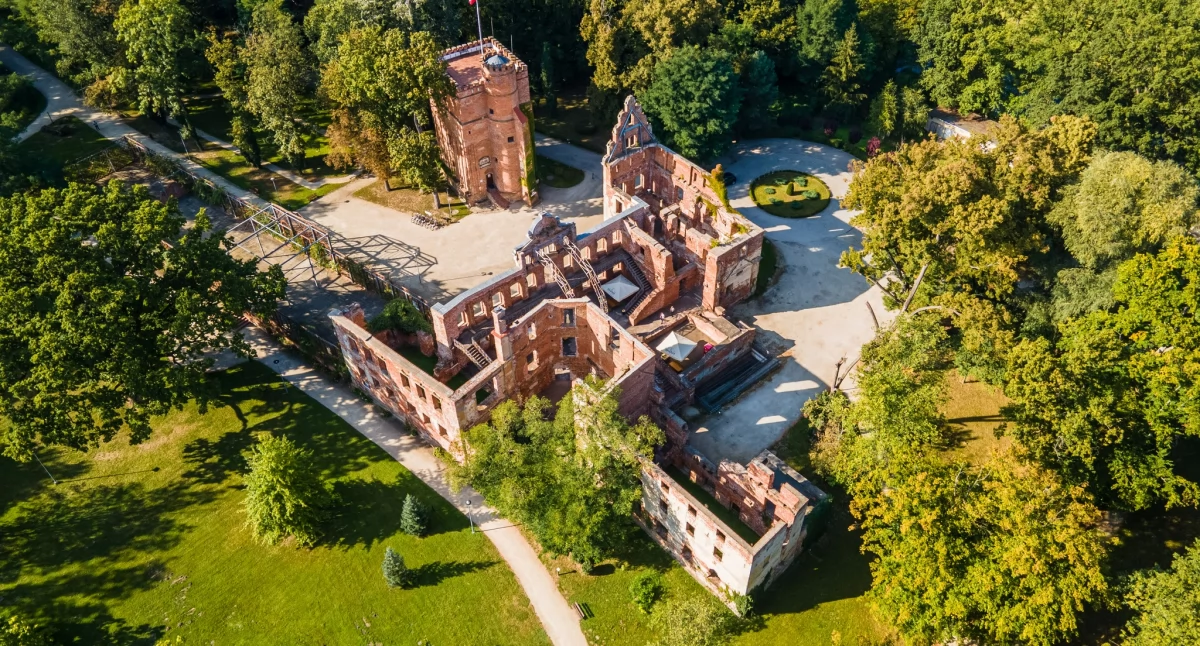 FB Zespół Pałacowo-Parkowy w Żmigrodzie