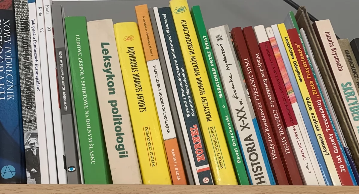 KOMUNIKATY, Biblioteka Czeszowie czasowo nieczynna - zdjęcie, fotografia