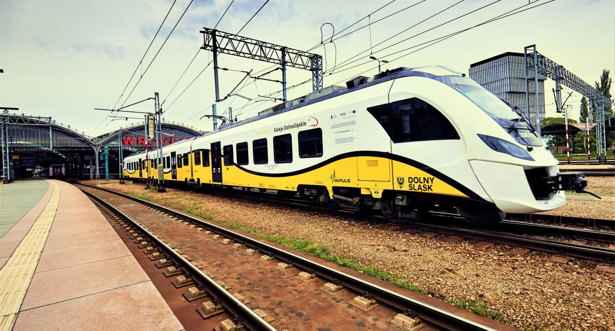 REGION, milionowy pasażer pojechał dziś Kolejami Dolnośląskimi! - zdjęcie, fotografia