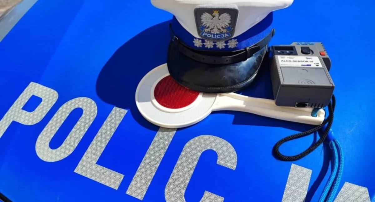 POZOSTAŁE ZDARZENIA, Motorowerem pijaku wprost drzewo - zdjęcie, fotografia