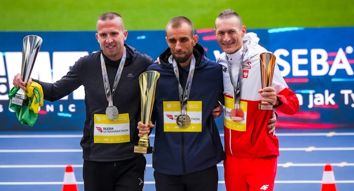 Z lewej strony Tomasz Kozłowicz