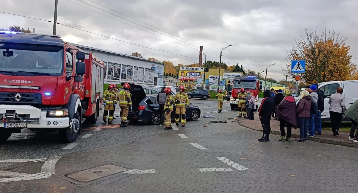 WYPADKI DROGOWE, Czołówka targowisku ustąpił pierwszeństwa - zdjęcie, fotografia