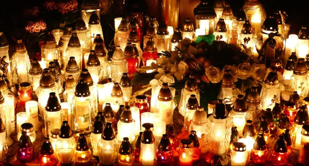 KOŚCIÓŁ/RELIGIA, Dzień Zaduszny Światło pamięci nadziei - zdjęcie, fotografia