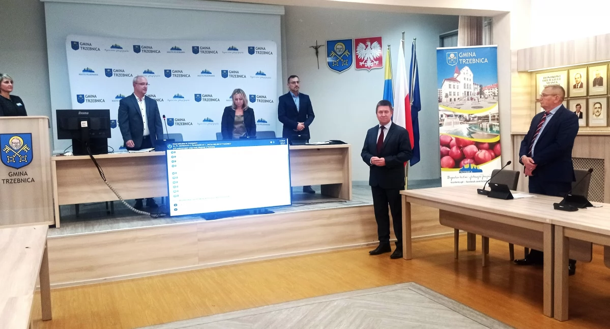 Z SAMORZĄDU, Marcin Raczyński radnym Miejskiej Trzebnicy - zdjęcie, fotografia