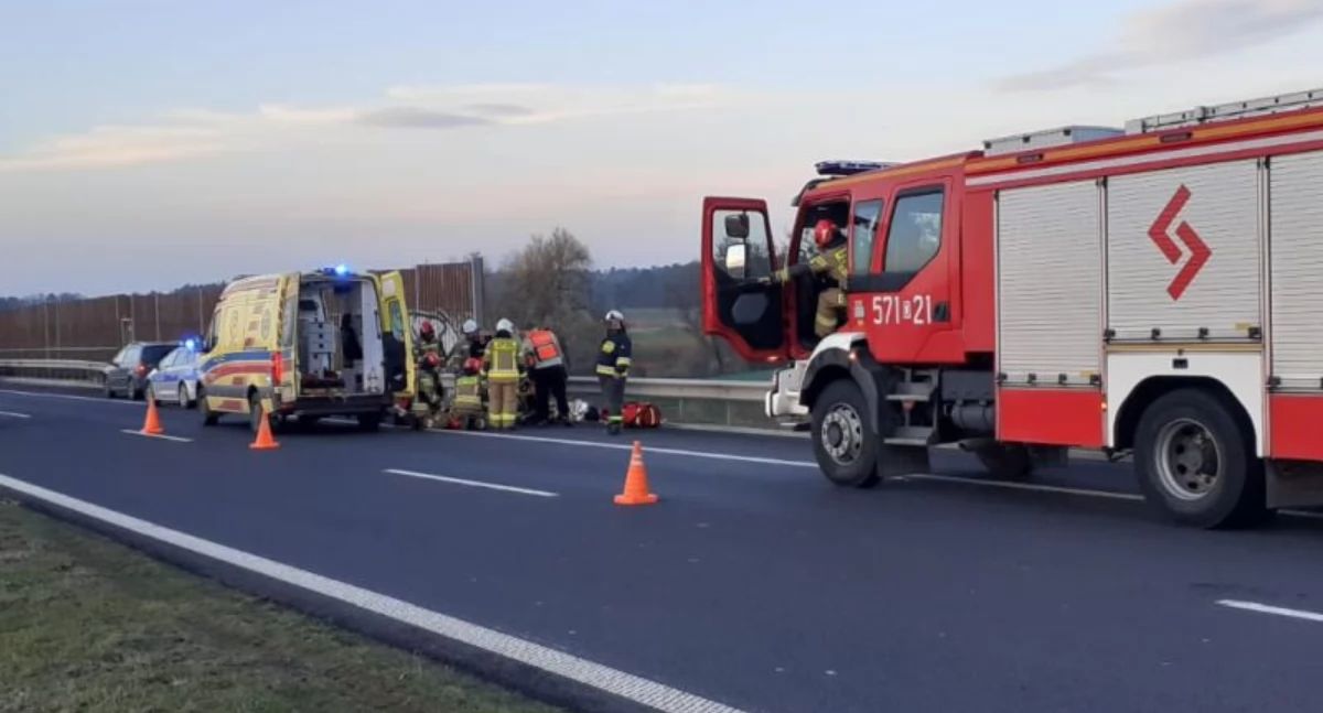WYPADKI DROGOWE, Wypadek udziałem motocyklisty Został zabrany szpitala - zdjęcie, fotografia