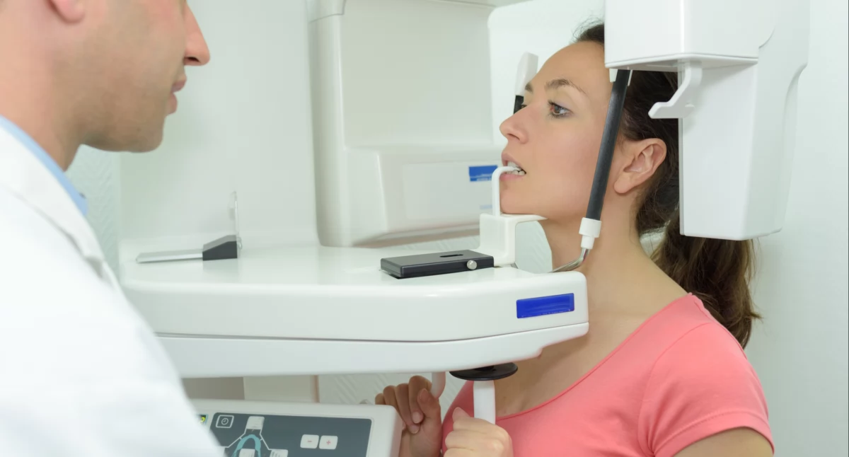 Tomografia twarzoczaszki – kiedy lekarz ją zleca i co można dzięki niej wykryć?