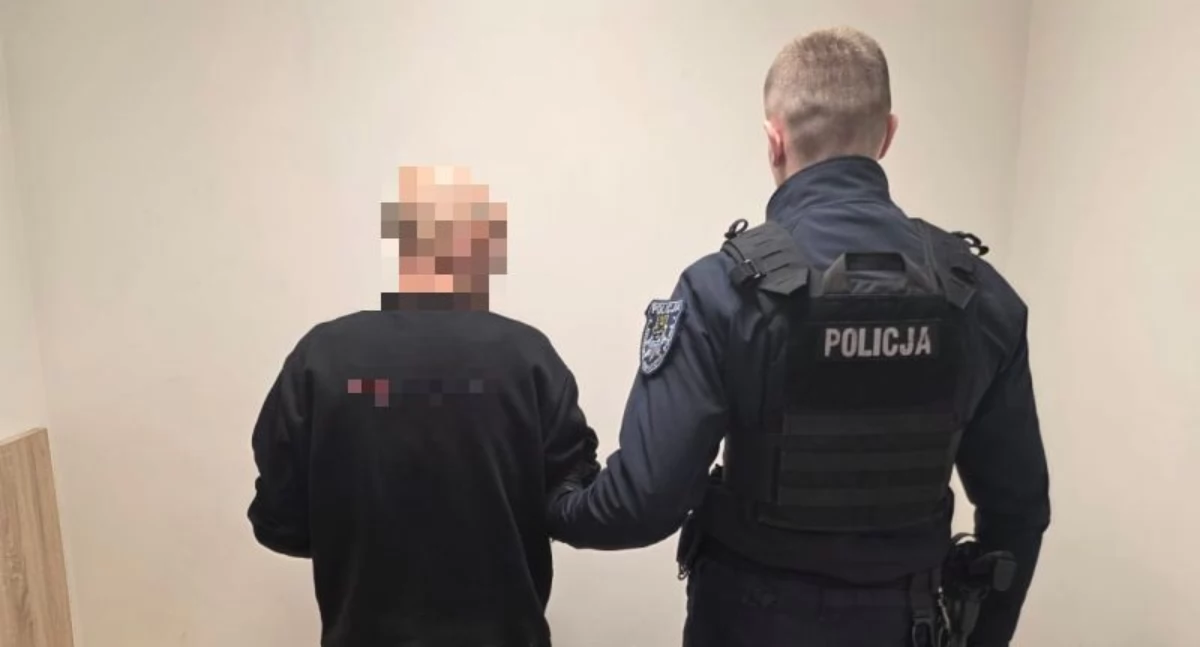 OSOBY POSZUKIWANE, Wpadł podczas rutynowego patrolu Policjanci rozpoznali ulicy - zdjęcie, fotografia