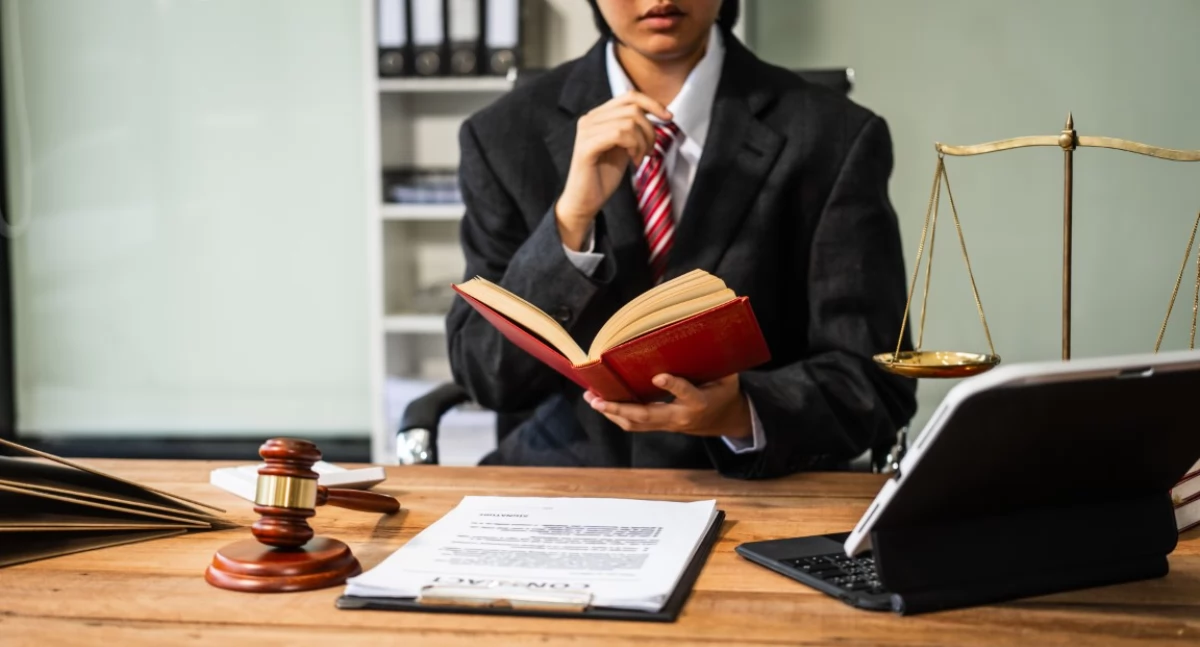 WARTO WIEDZIEĆ, Chcesz rozumieć biznes strony przepisów umów studia które łączą prawo praktyką gospodarczą - zdjęcie, fotografia