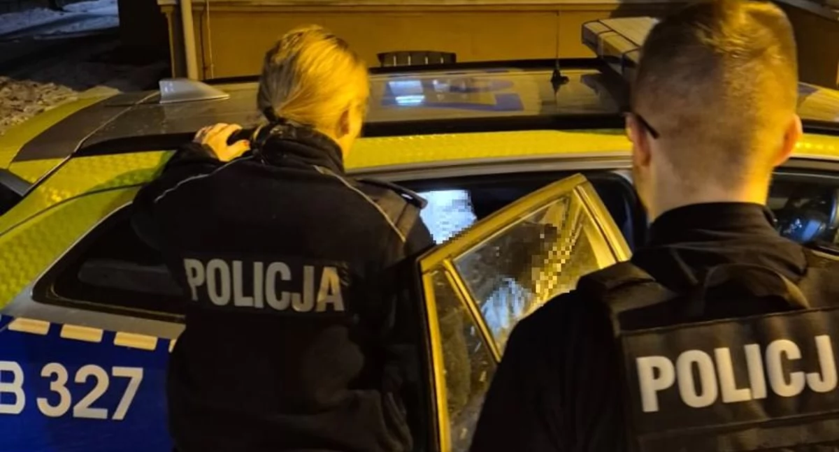 POZOSTAŁE ZDARZENIA, szale Kobieta przeżyła horror samochód zdewastowany - zdjęcie, fotografia