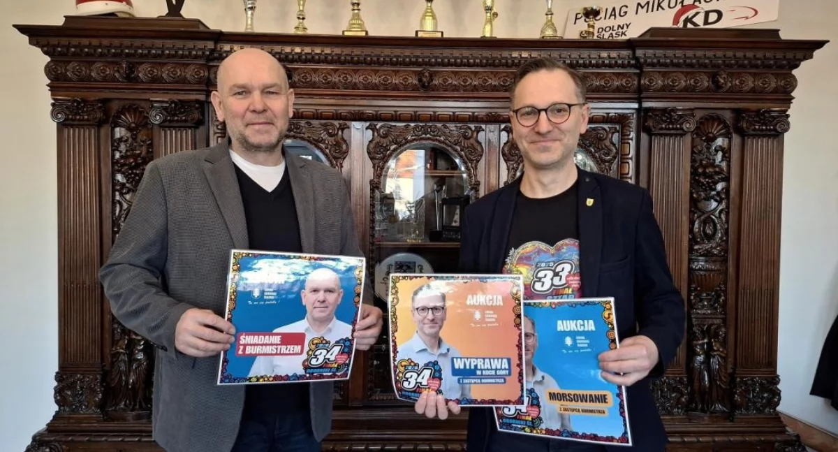 POMOC, Śniadanie wyprawa morsowanie Burmistrz zastępca wystawili aukcje - zdjęcie, fotografia