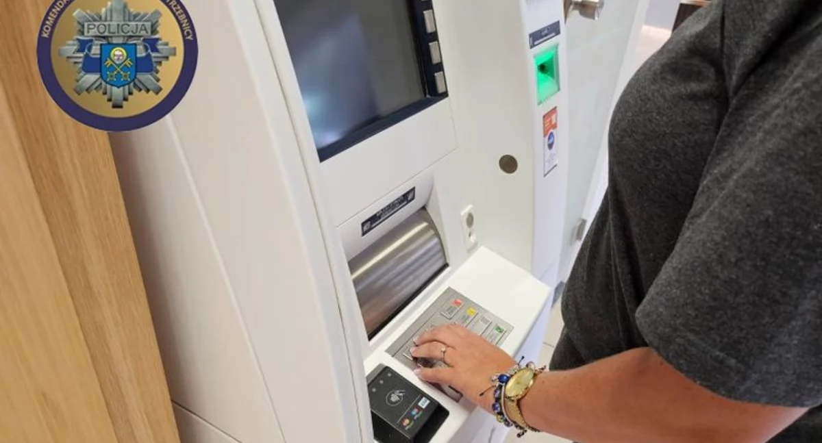 POZOSTAŁE ZDARZENIA, Zabronił dzwonić policję Wtedy powinna była rozłączyć - zdjęcie, fotografia