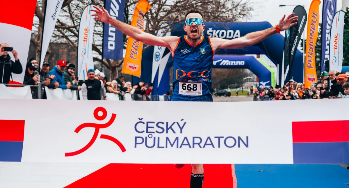 BIEGI, Najlepszy półmaratonie Hradcu Králové - zdjęcie, fotografia