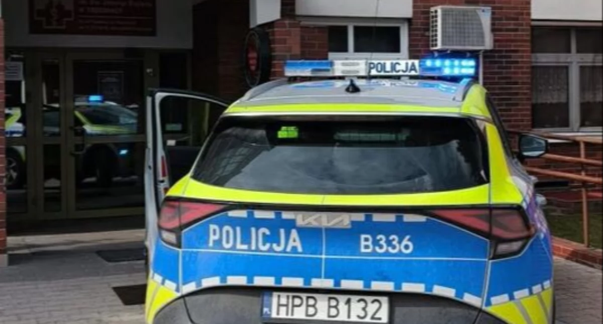 POZOSTAŁE ZDARZENIA, Błyski świateł walka oddech Policyjna eskorta uratowała dziecko - zdjęcie, fotografia