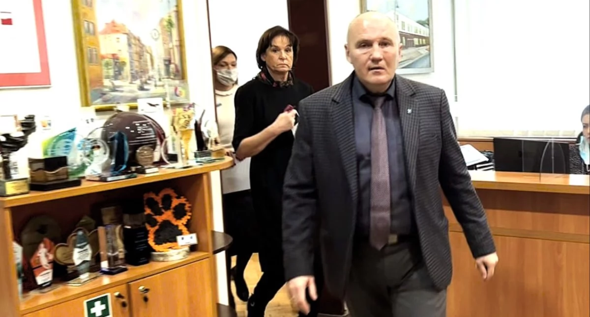 Zdjęcie. Krystyna Haładaj przejmuje obowiązki burmistrza Marka Długozimy