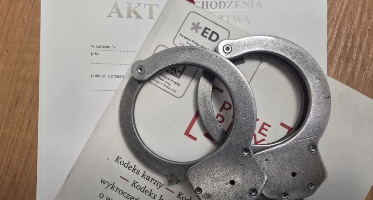 KRADZIEŻE, Włamali piwnicy ukradli elektronarzędzia - zdjęcie, fotografia