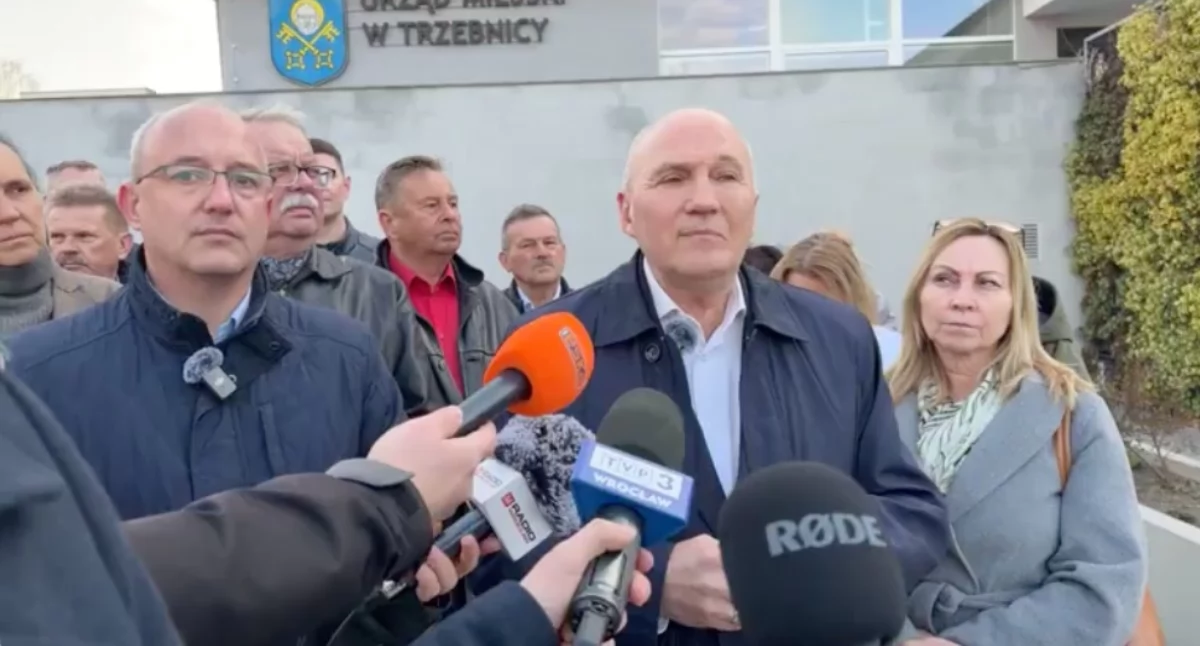 Z SĄDU, [NASZ NEWS] oddalił zażalenie Długozimy Burmistrz Trzebnicy wróci urzędu - zdjęcie, fotografia