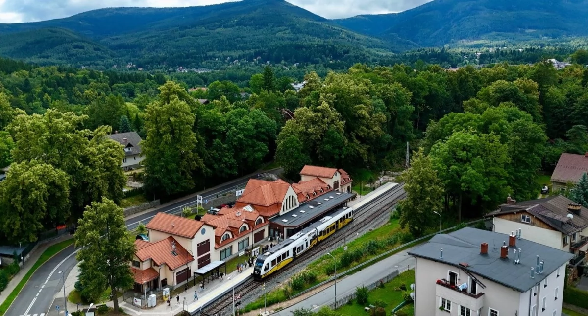 REGION, Czerwcowy długi weekend Kolejami Dolnośląskimi Jeden bilet setki pomysłów wyjazd - zdjęcie, fotografia