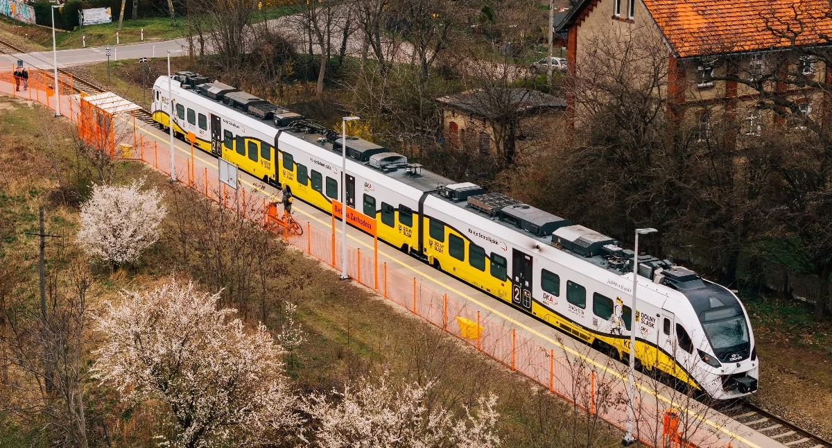REGION, Bielawa Jezioro Góry Sowie Sprintery Leszna Góra bliżej Wrocławia! Wchodzi rozkład jazdy - zdjęcie, fotografia