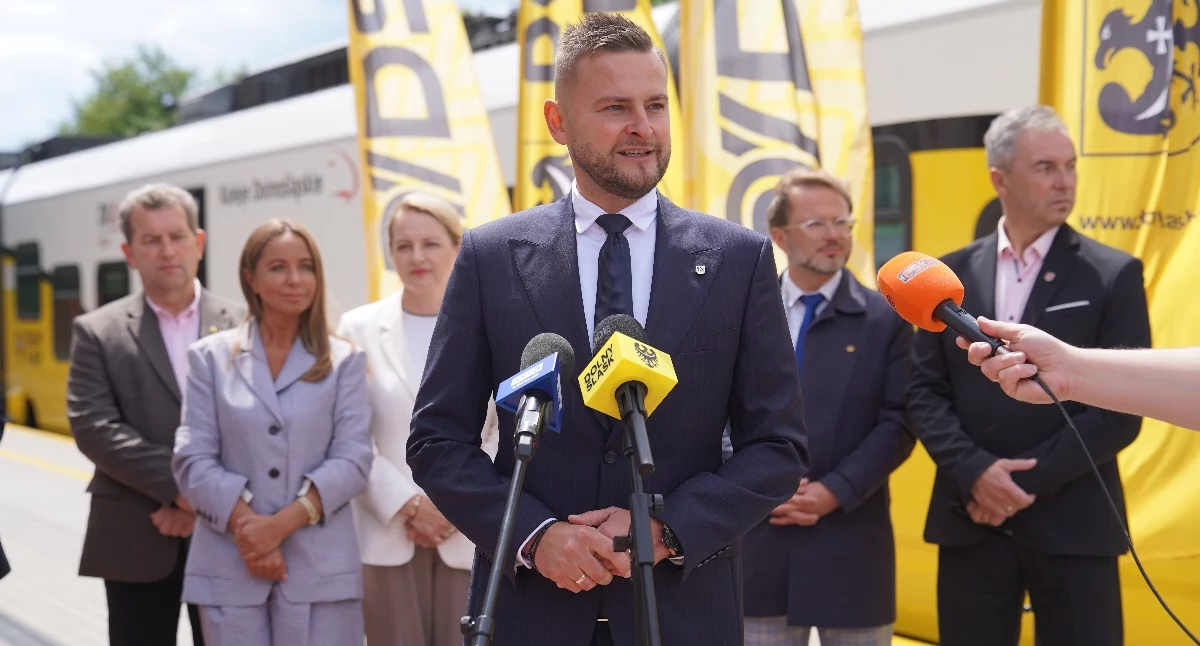 Fot. Linia między Wrocławiem a Trzebnicą należy do najpopularniejszych połączeń kolejowych obsługiwanych przez samorząd województwa - Michał Rado, Wicemarszałek Województwa Dolnośląskiego