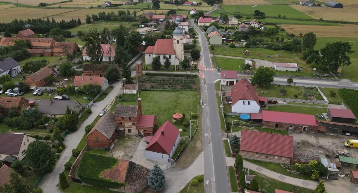 POWIAT, Bychowo Wieś ludzi którym wciąż działać - zdjęcie, fotografia